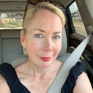 Meet your Posher, Leslie